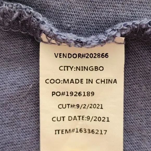 Walt Disney World Graphic T-Shirt Size XS 50th Anniversary Blue Long Sleeve - Picture 8 of 9